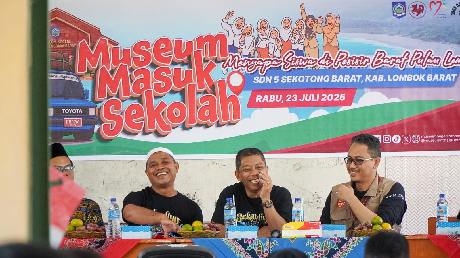 Museum Masuk Sekolah, Camat Sekotong Apresiasi Langsung di SDN 5 Sekotong Barat